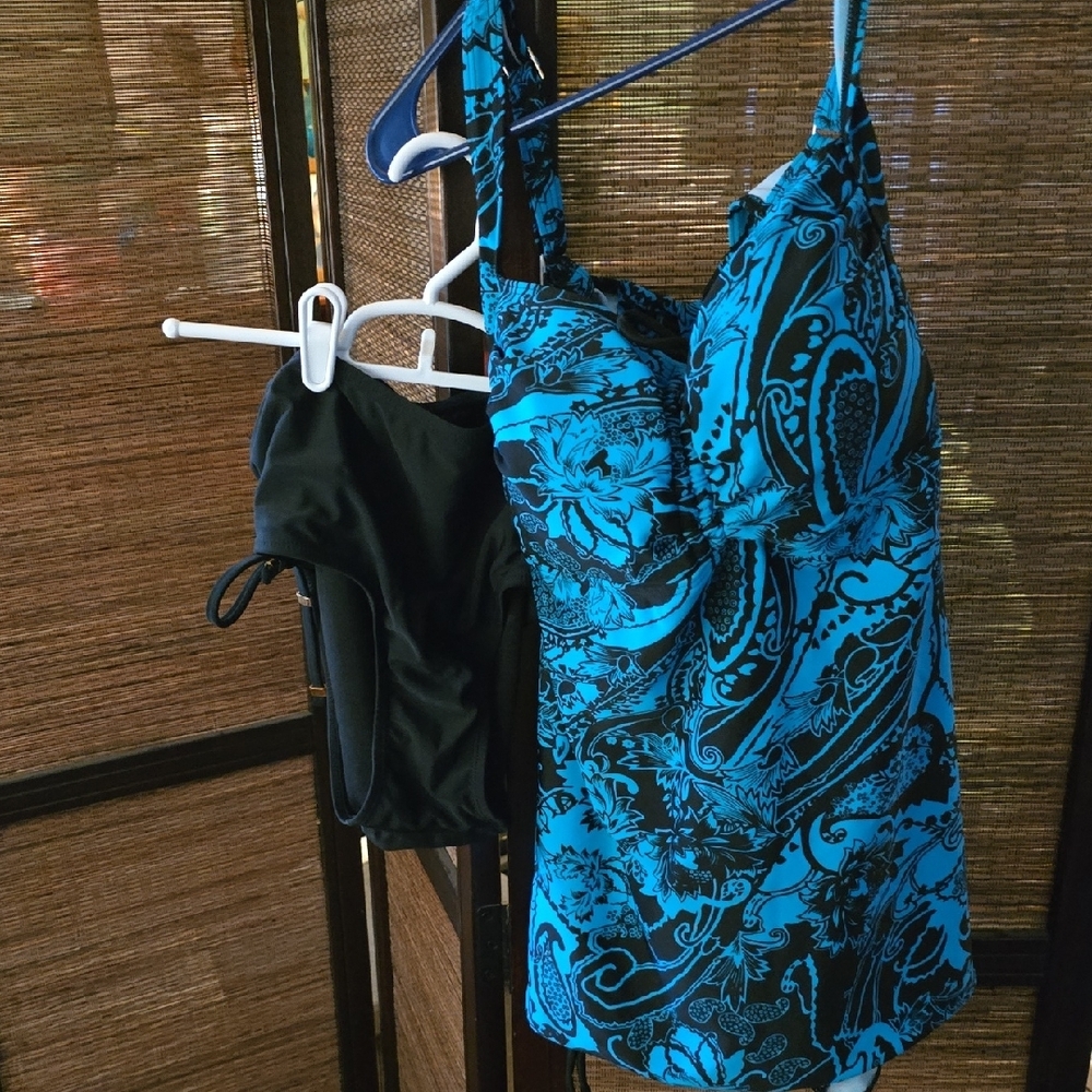 Blue and Black Paisley Tankini Set Swimwear
